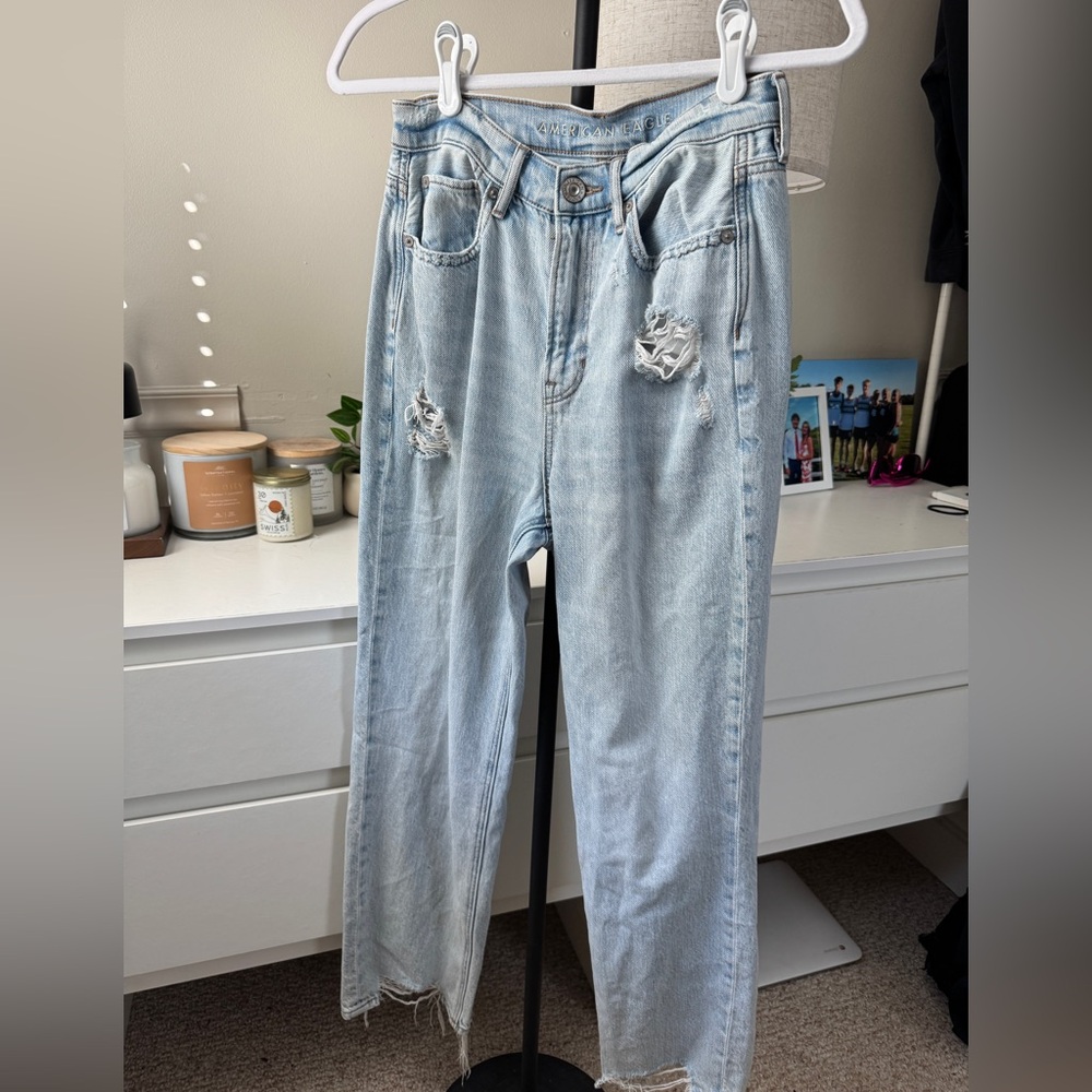 American Eagle Light Wash Straight Leg Jeans